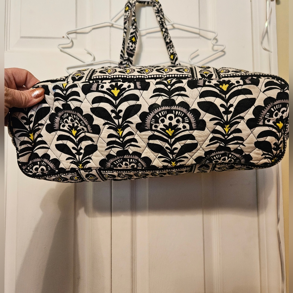 #007- VERA BRADLEY- Black, Yellow, and White Tote Bag - Picture 4 of 16